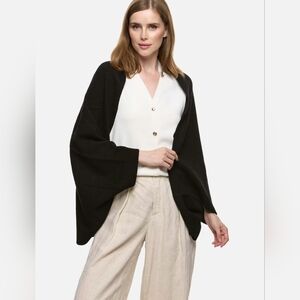 Ovcio Black Wearable Cashmere Wrap
